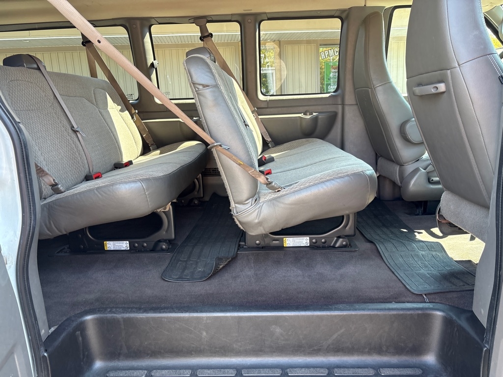 2020 Chevrolet Express LT 3500 photo 14