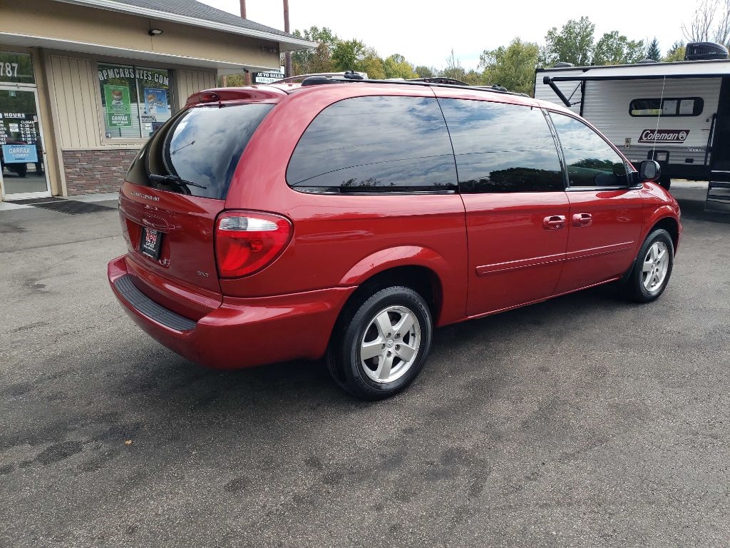 2005 Dodge Grand Caravan SXT photo 7