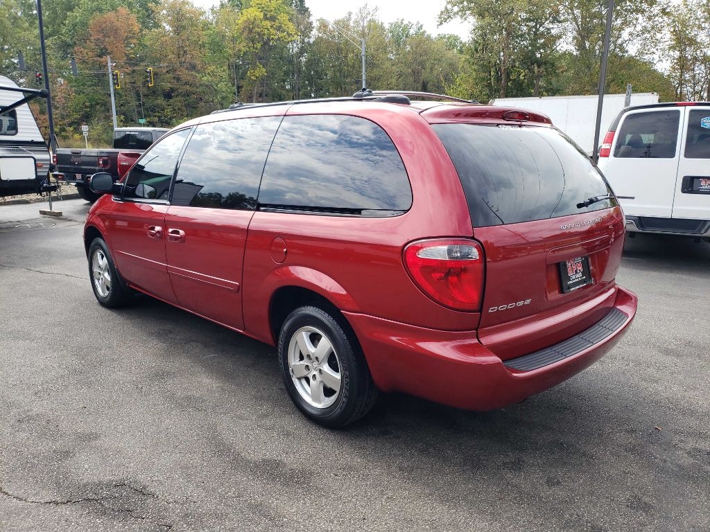 2005 Dodge Grand Caravan SXT photo 8