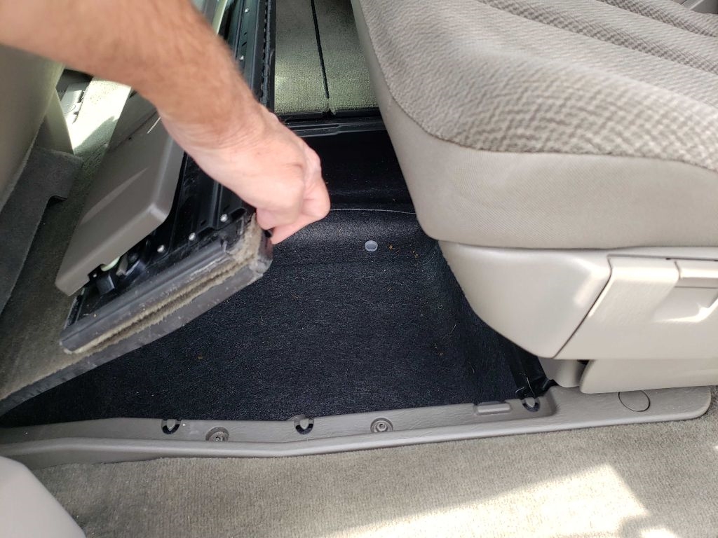 2005 Dodge Grand Caravan SXT photo 22