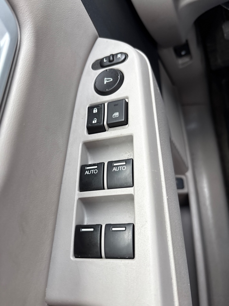 2011 Honda Pilot EX-L photo 27