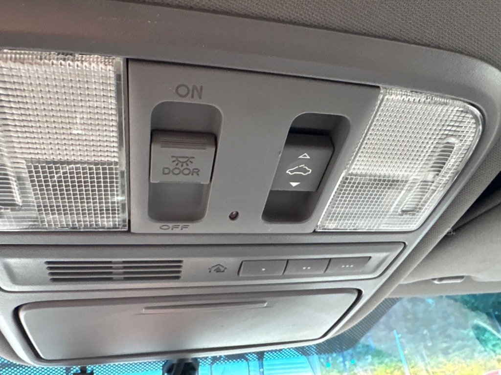 2011 Honda Pilot EX-L photo 28