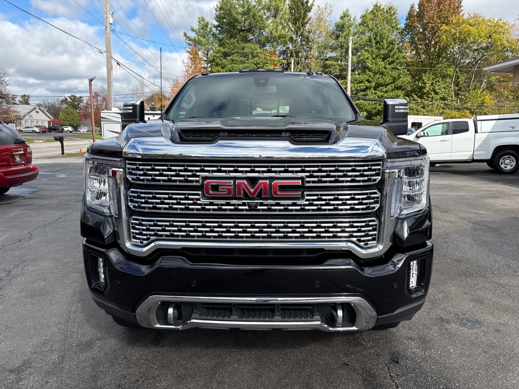 GMC Sierra 2500HD Denali Crew Cab 4WD SB 2023 GMC Sierra 2500HD Denali Crew Cab 4WD SB 2023