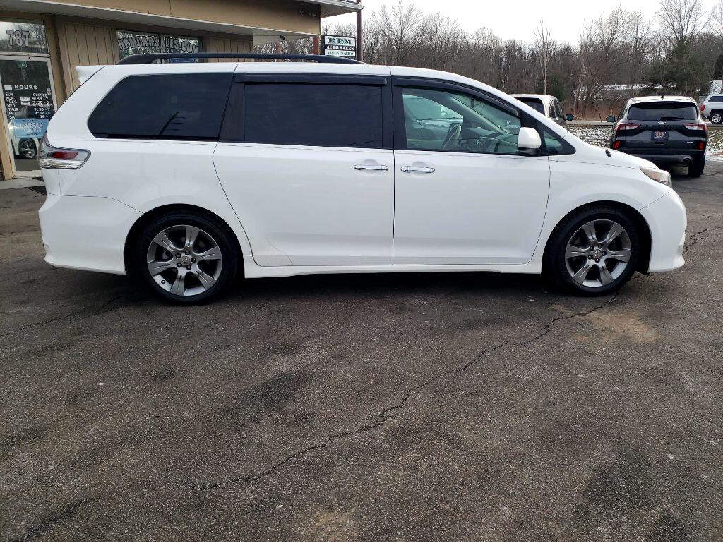 Toyota Sienna FWD 7-Passenger V6 2014