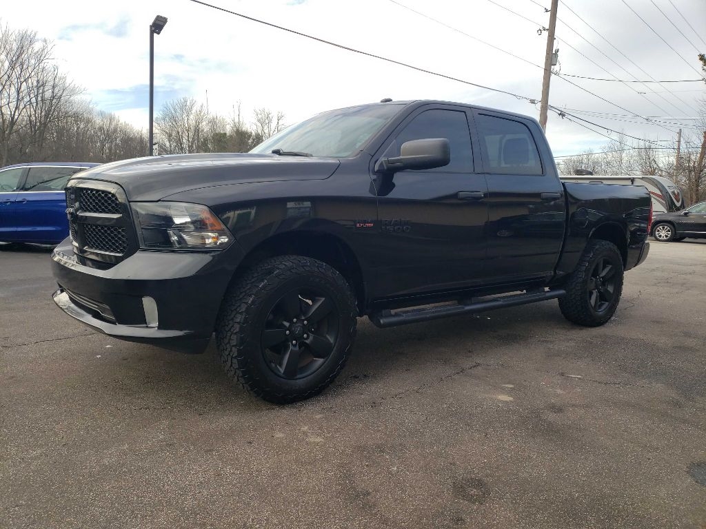 RAM 1500 Tradesman Crew Cab SWB 4WD 2017