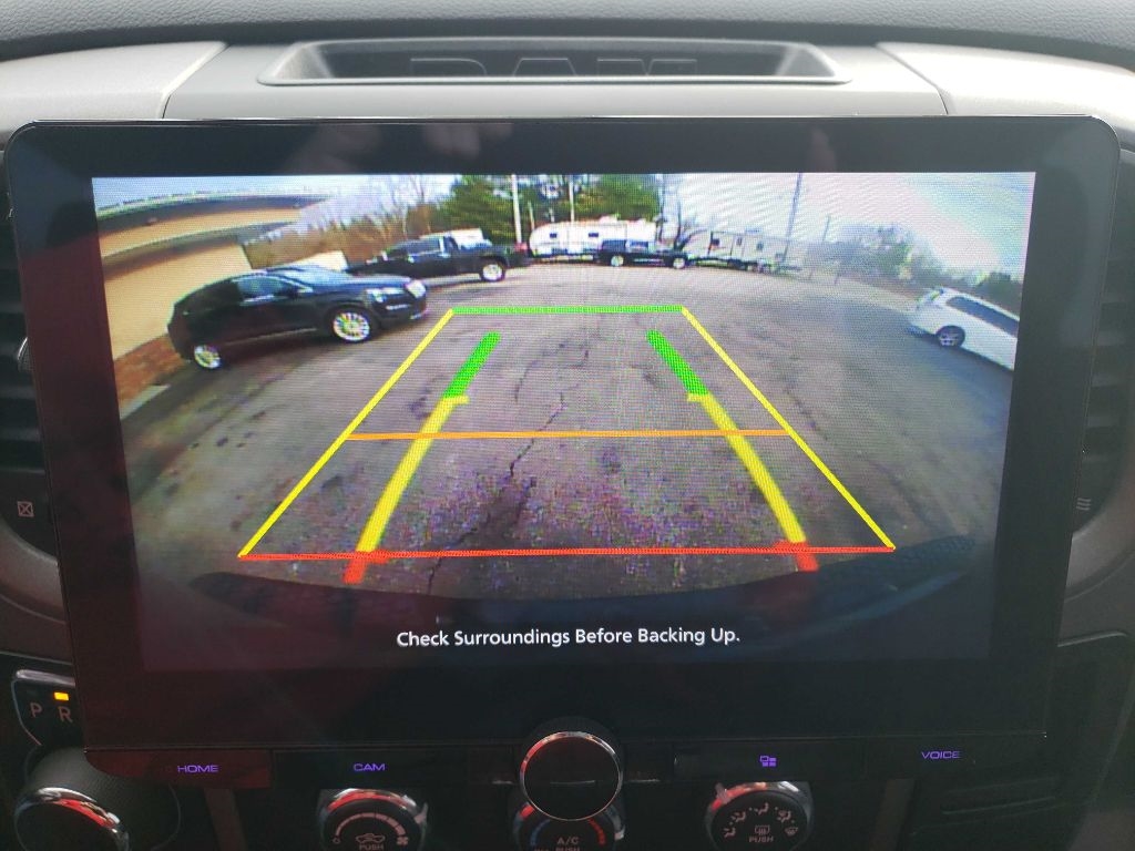 RAM 1500 Tradesman Crew Cab SWB 4WD 2017