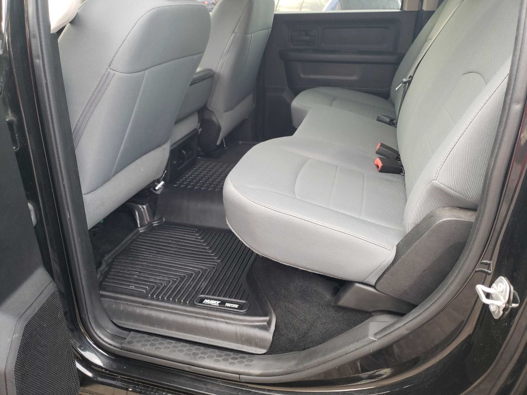 RAM 1500 Tradesman Crew Cab SWB 4WD 2017