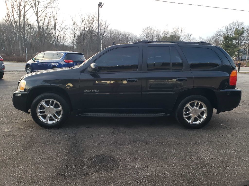 GMC Envoy XL Denali 4WD 2008