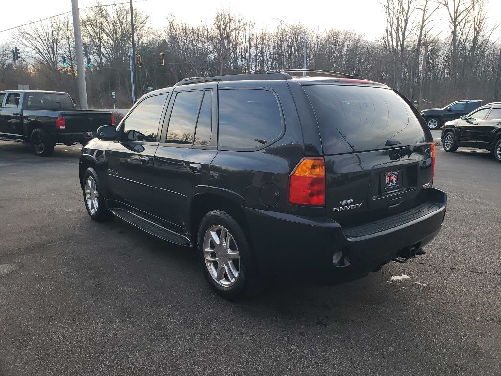 GMC Envoy XL Denali 4WD 2008