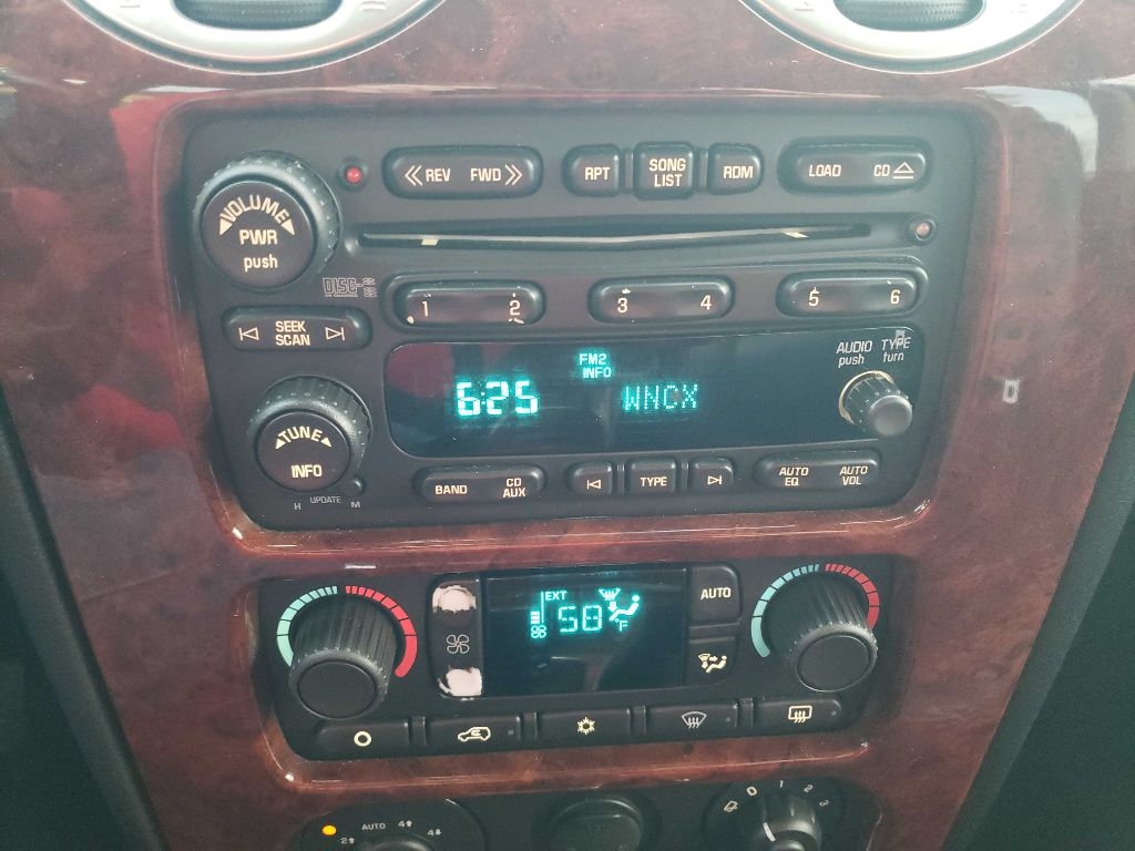 GMC Envoy XL Denali 4WD 2008