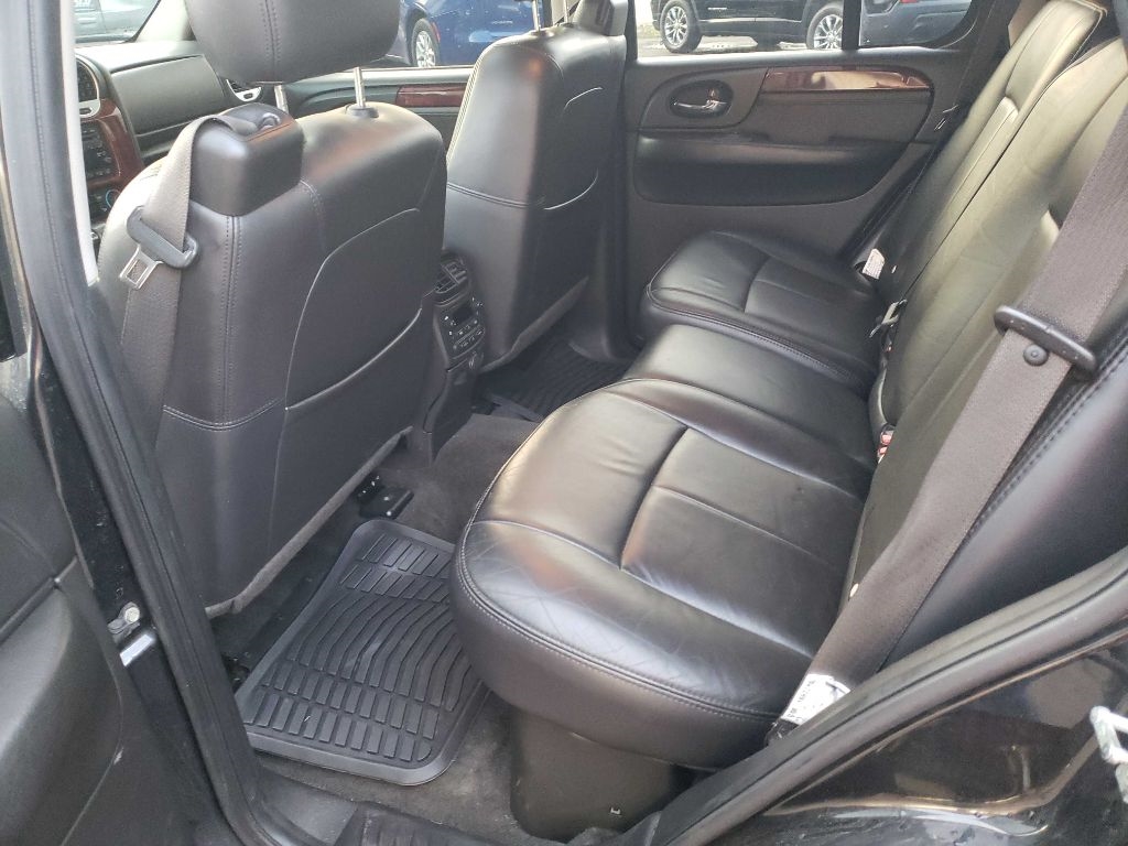 GMC Envoy XL Denali 4WD 2008