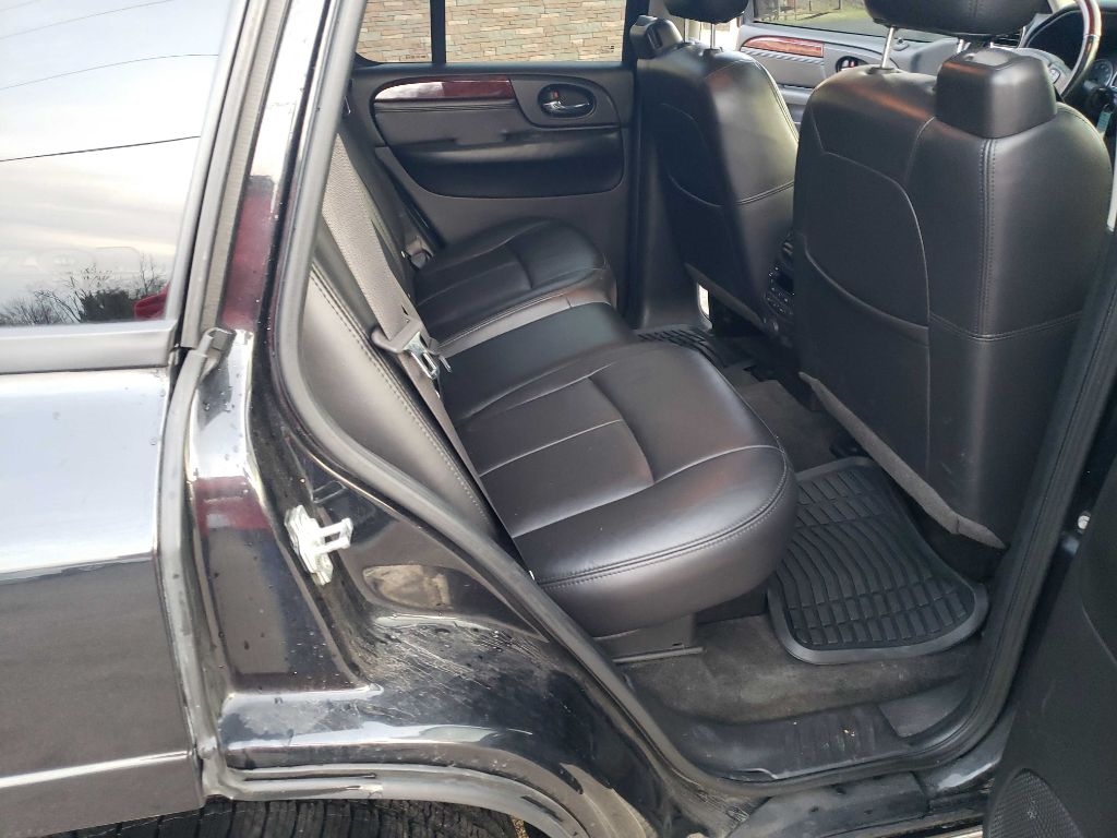 GMC Envoy XL Denali 4WD 2008