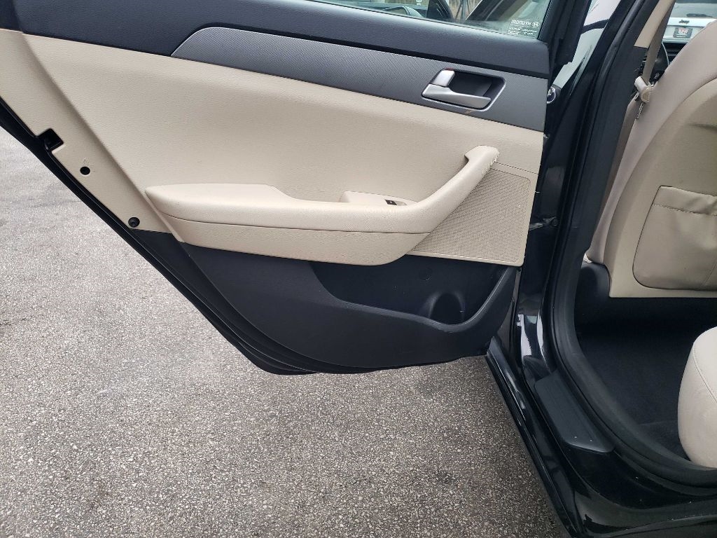 Hyundai Sonata SE 2016