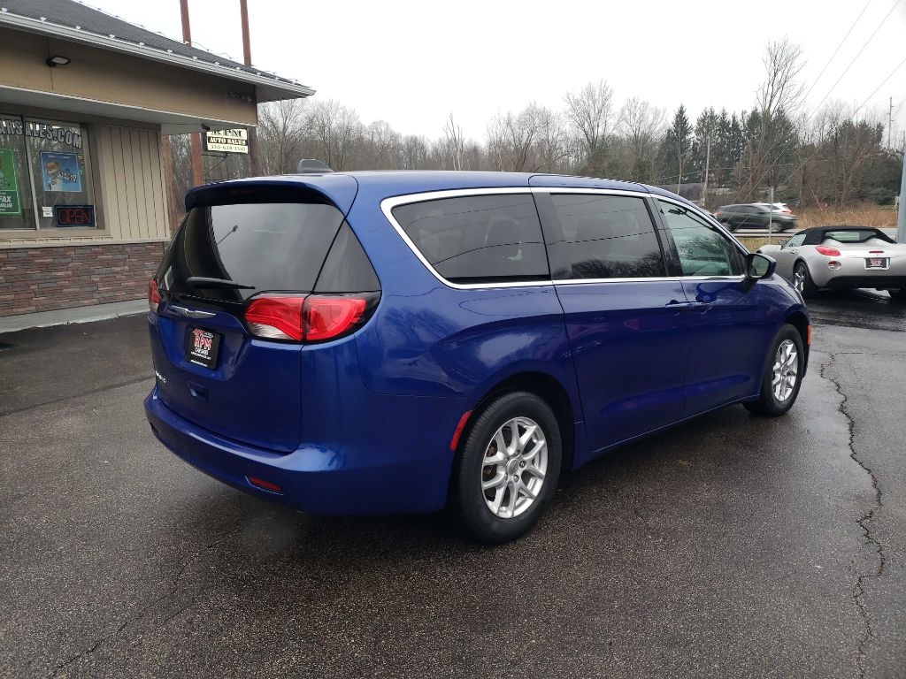 Chrysler Voyager LX 2021