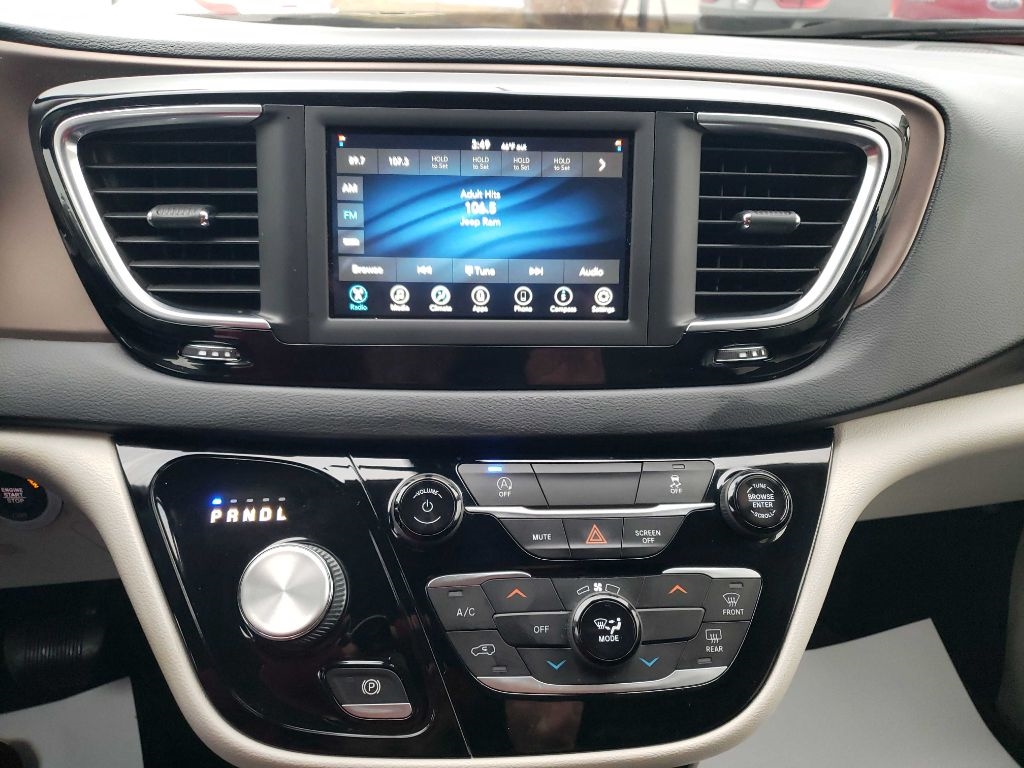 Chrysler Voyager LX 2021