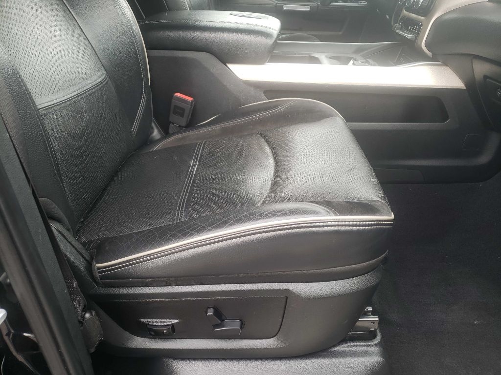 RAM 2500 Laramie Crew Cab SWB 4WD 2019