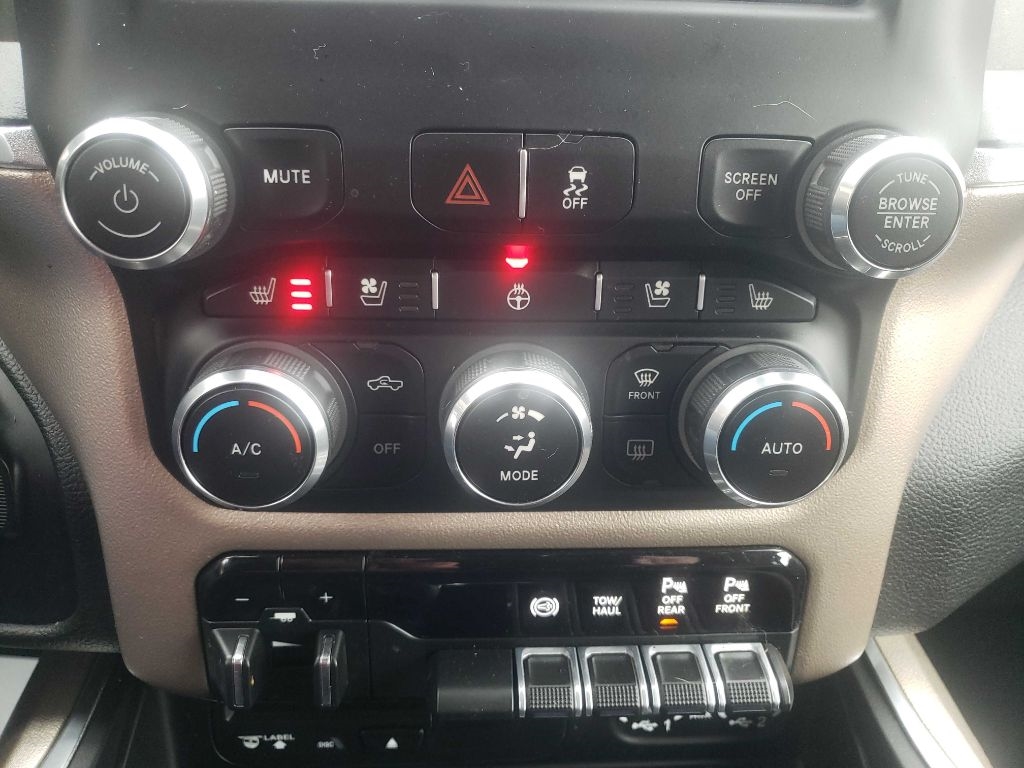 RAM 2500 Laramie Crew Cab SWB 4WD 2019