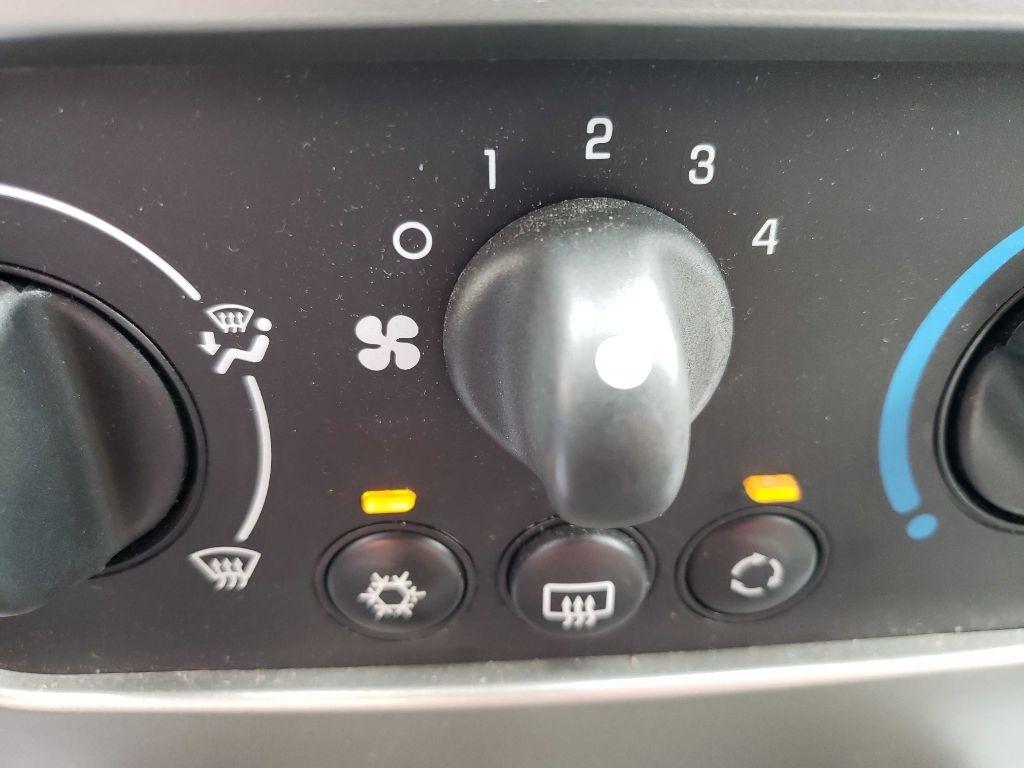 Saturn ION 2 Sedan Automatic 2007