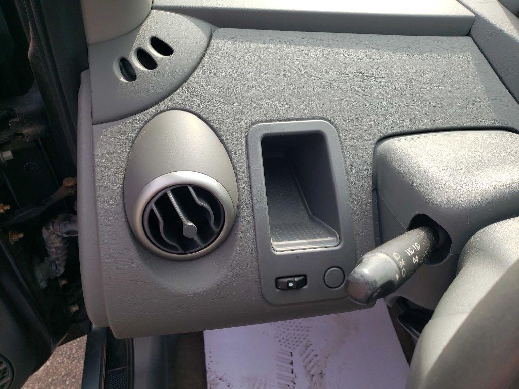 Saturn ION 2 Sedan Automatic 2007