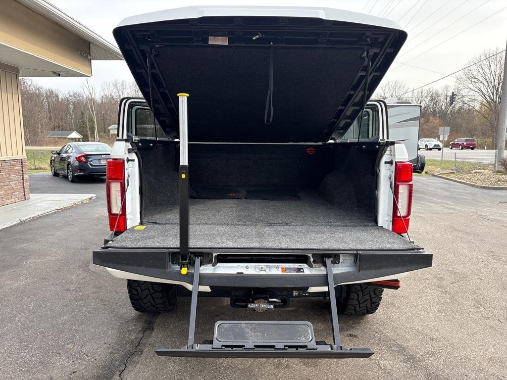 Ford F-250 SD Lariat Crew Cab 4WD 2020