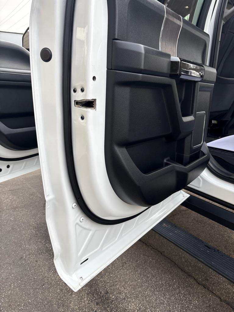 Ford F-250 SD Lariat Crew Cab 4WD 2020