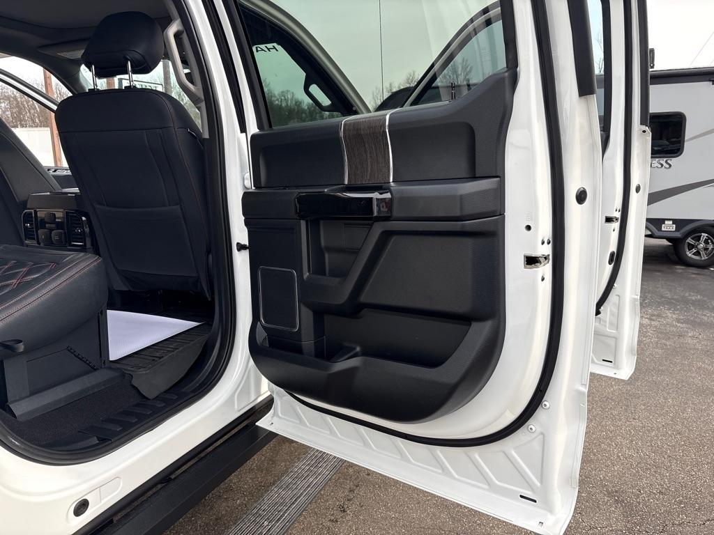 Ford F-250 SD Lariat Crew Cab 4WD 2020