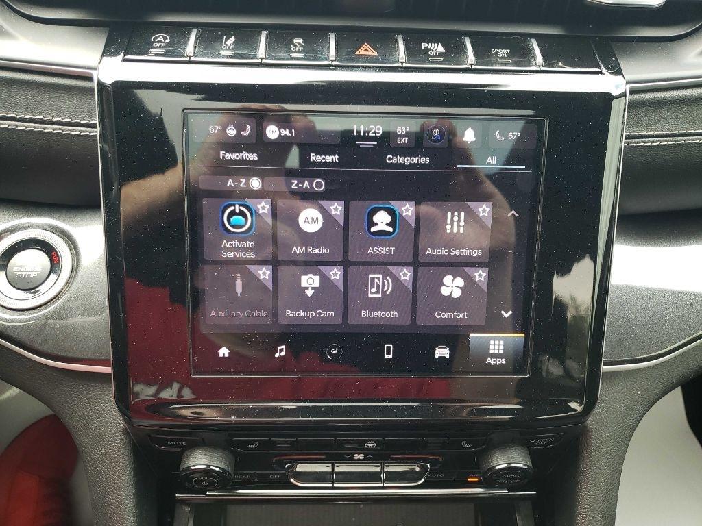 Jeep Grand Cherokee Laredo 4WD 2023