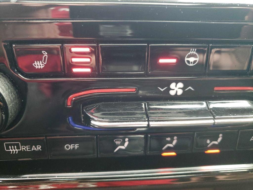 Jeep Grand Cherokee Laredo 4WD 2023