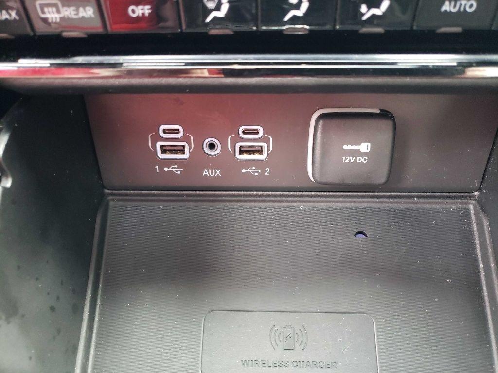 Jeep Grand Cherokee Laredo 4WD 2023