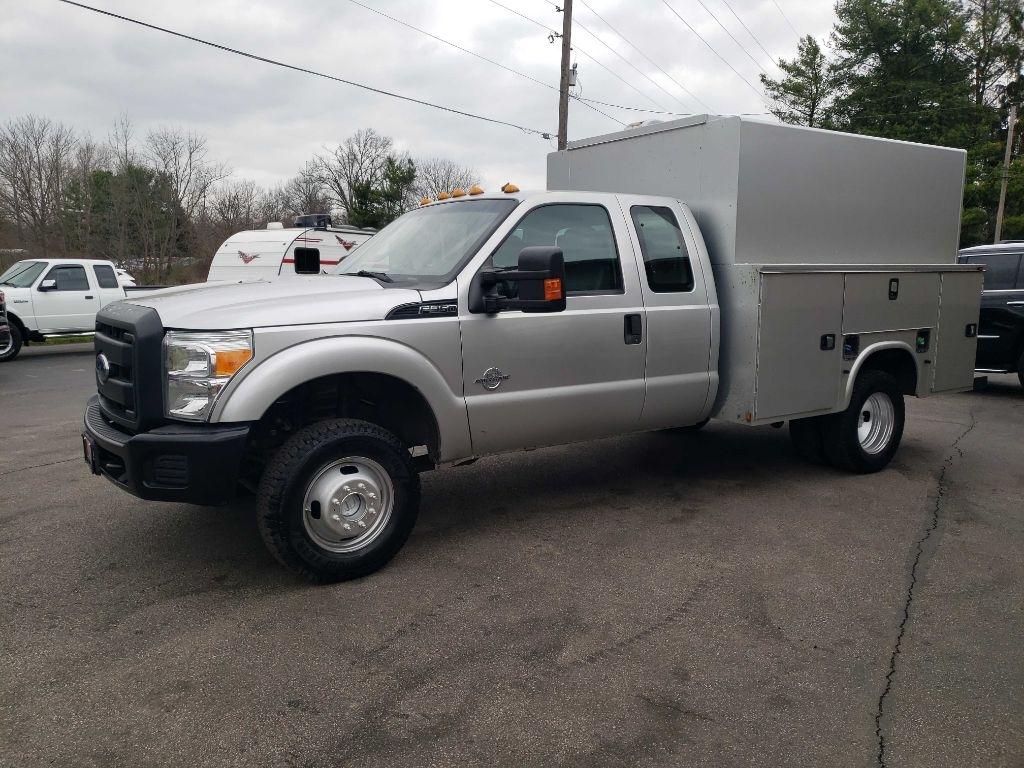Ford F-350 SD XL SuperCab Long Bed DRW 4WD 2016