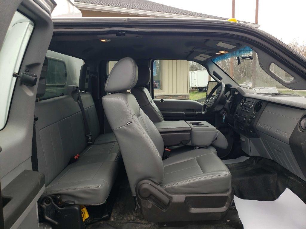 Ford F-350 SD XL SuperCab Long Bed DRW 4WD 2016