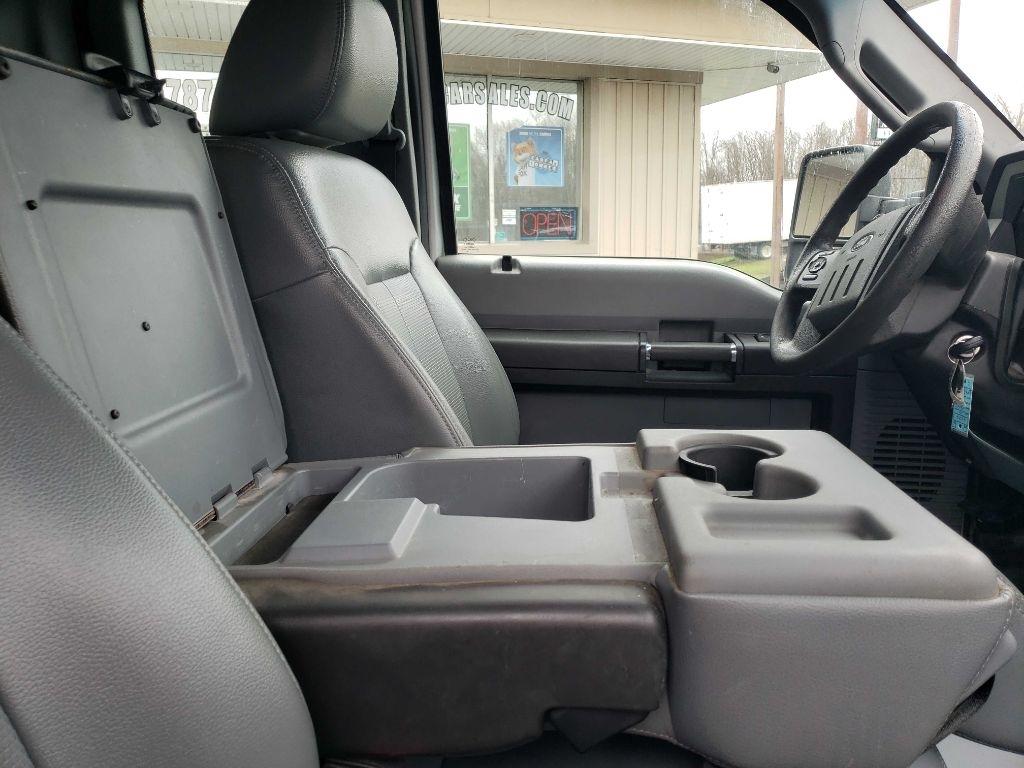 Ford F-350 SD XL SuperCab Long Bed DRW 4WD 2016