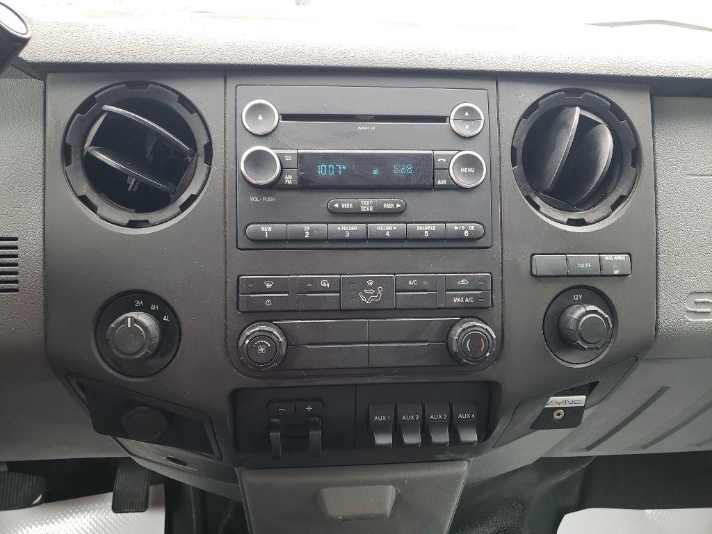 Ford F-350 SD XL SuperCab Long Bed DRW 4WD 2016