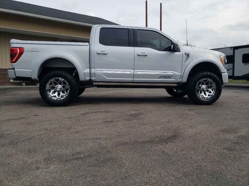 Ford F-150 XLT SuperCrew 5.5-ft. Bed 4WD 2022