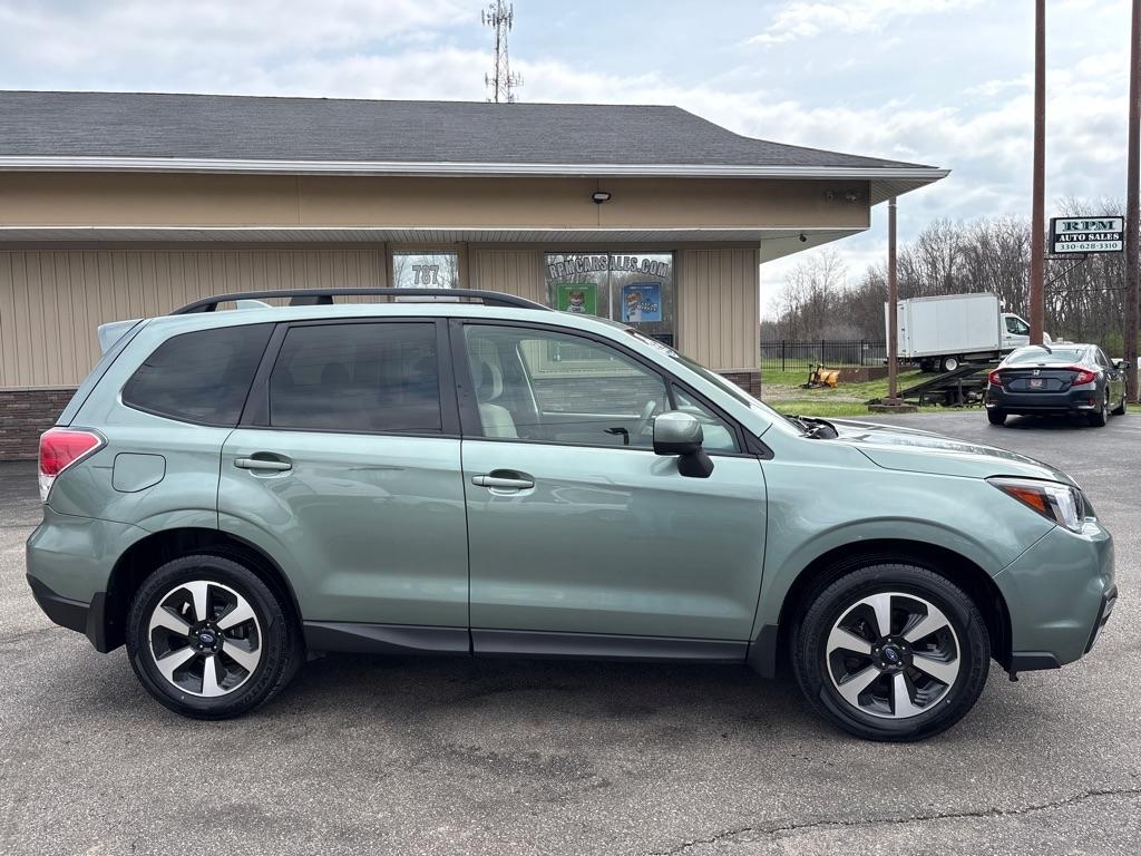Subaru Forester 2.5i Premium PZEV CVT 2017