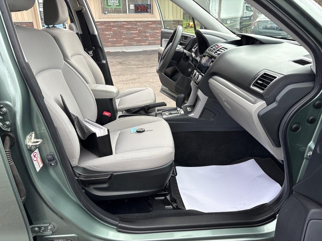 Subaru Forester 2.5i Premium PZEV CVT 2017