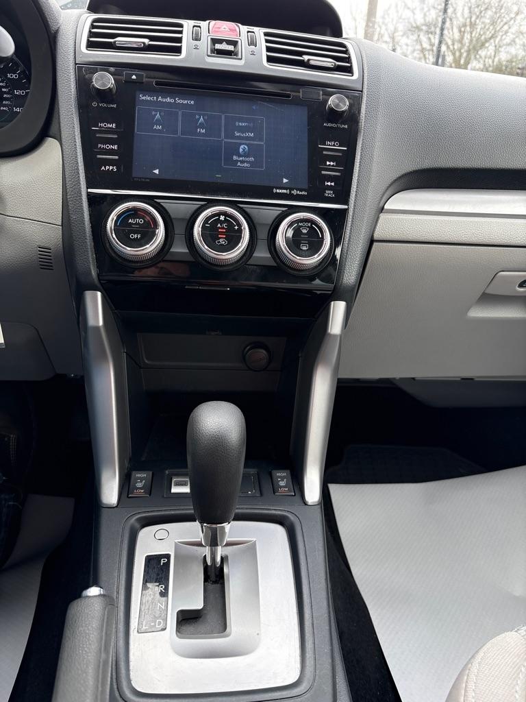 Subaru Forester 2.5i Premium PZEV CVT 2017