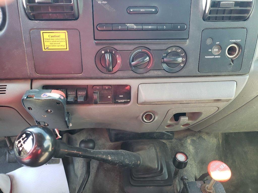 Ford F-550 Regular Cab 4WD DRW 2007