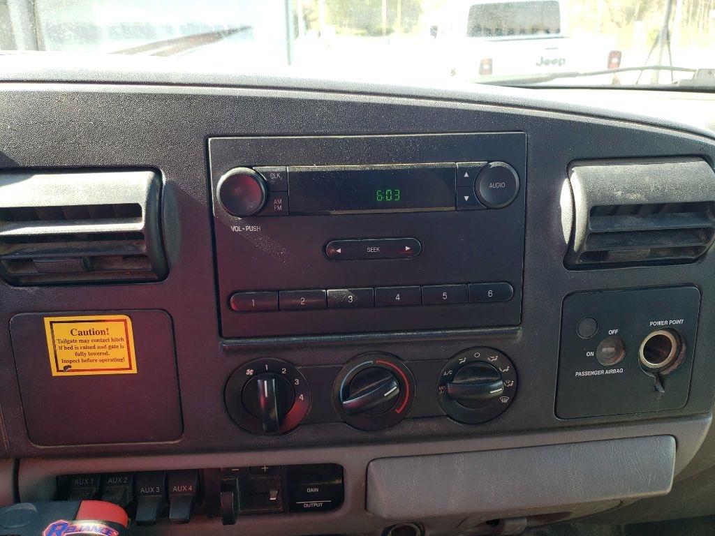 Ford F-550 Regular Cab 4WD DRW 2007