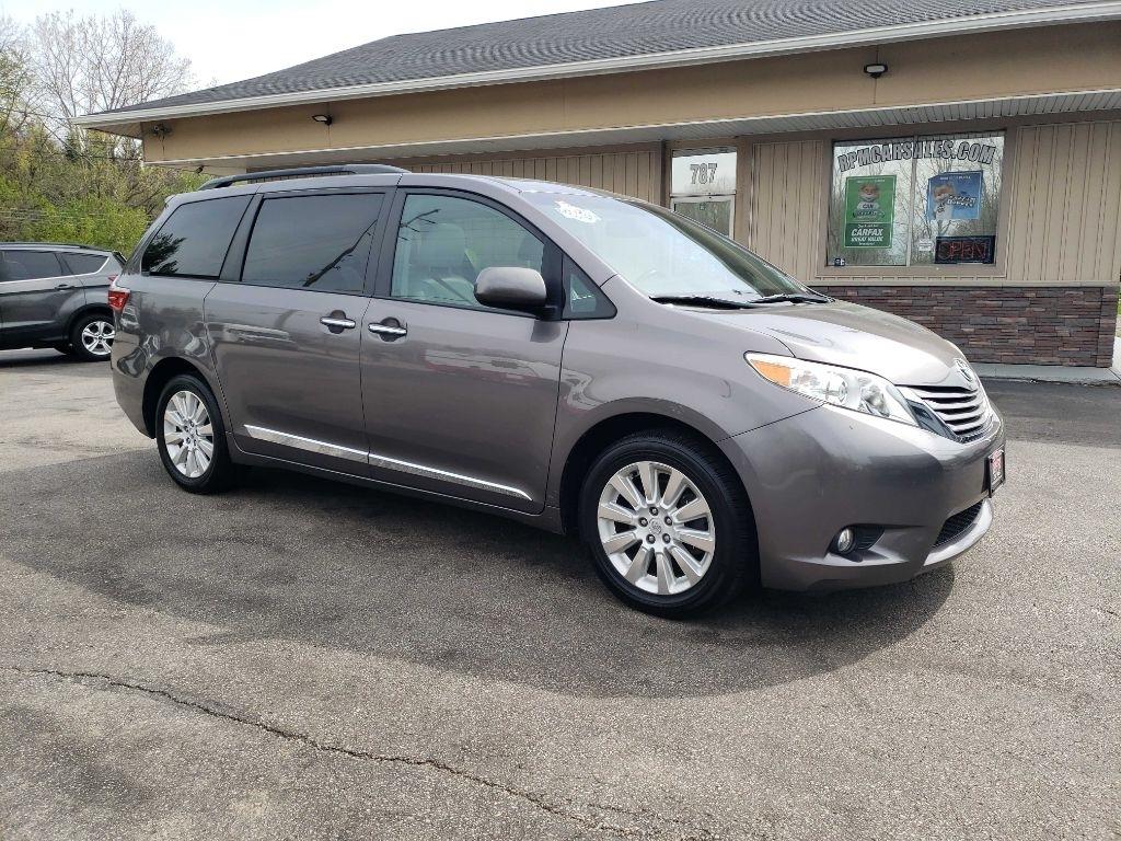Toyota Sienna Limited AWD 7-Passenger V6 2015