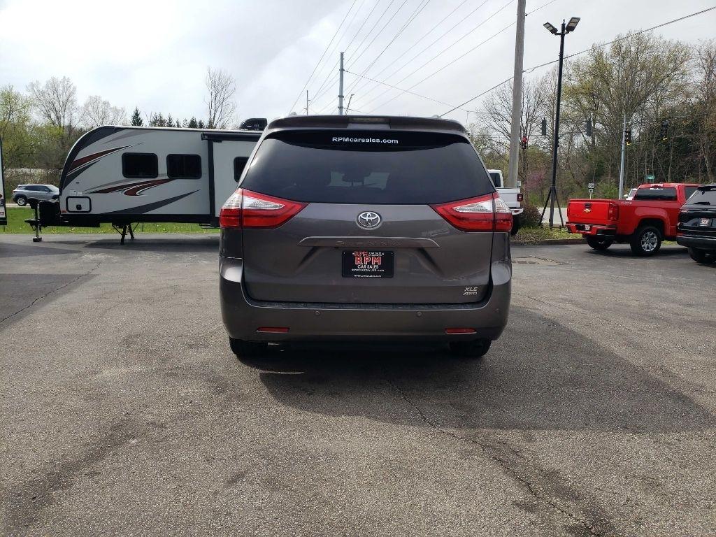 Toyota Sienna Limited AWD 7-Passenger V6 2015