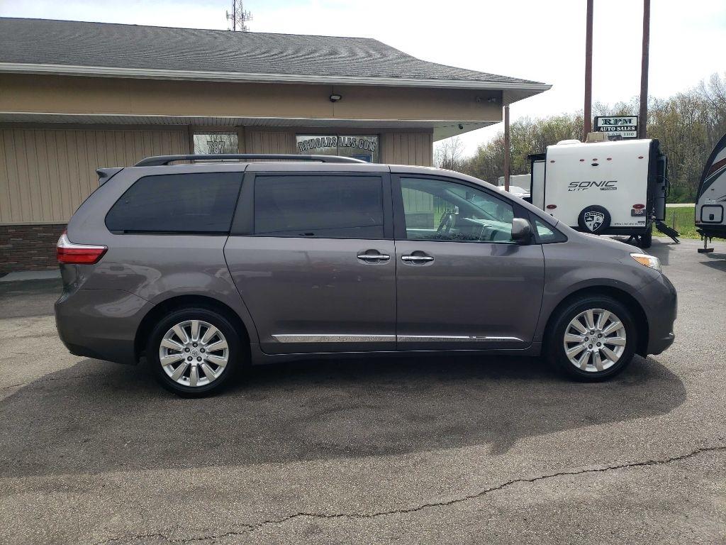 Toyota Sienna Limited AWD 7-Passenger V6 2015