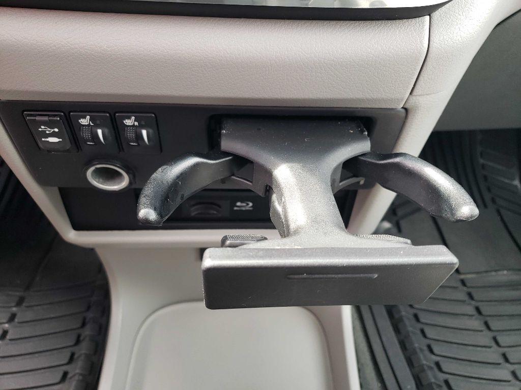 Toyota Sienna Limited AWD 7-Passenger V6 2015