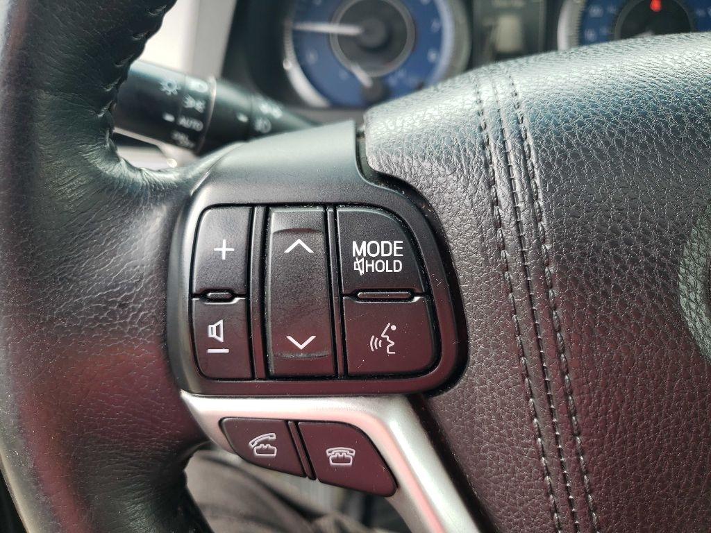 Toyota Sienna Limited AWD 7-Passenger V6 2015