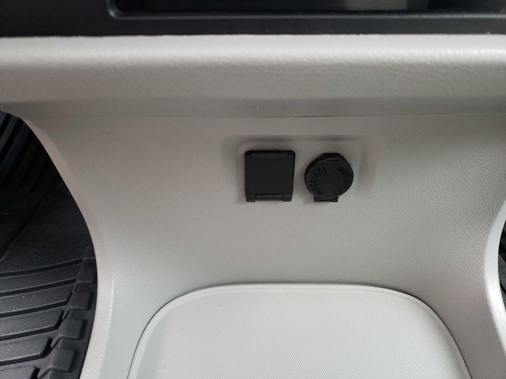 Toyota Sienna Limited AWD 7-Passenger V6 2015