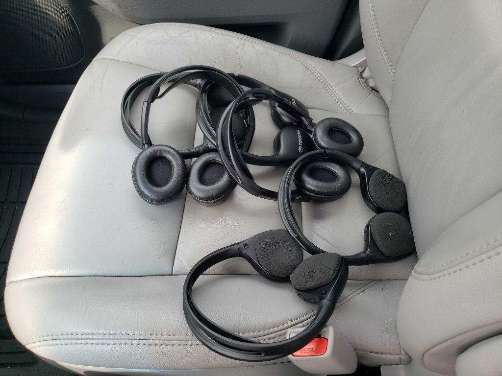 Toyota Sienna Limited AWD 7-Passenger V6 2015