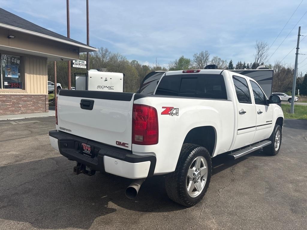 GMC Sierra 2500HD Denali Crew Cab 4WD 2014