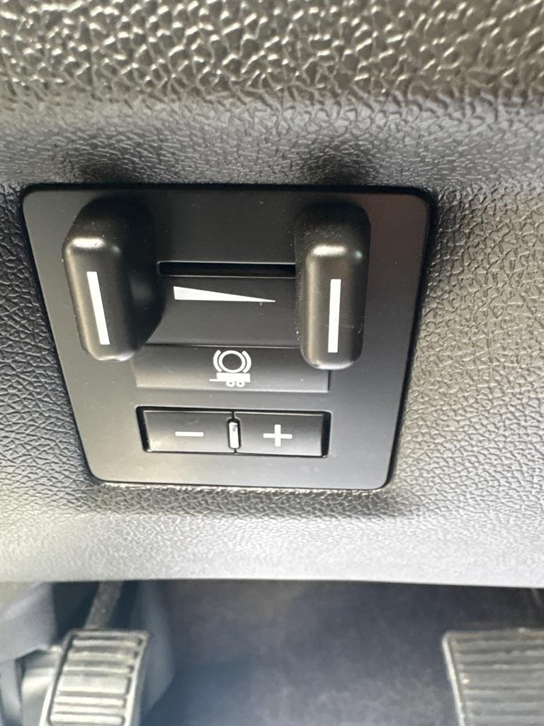 GMC Sierra 2500HD Denali Crew Cab 4WD 2014