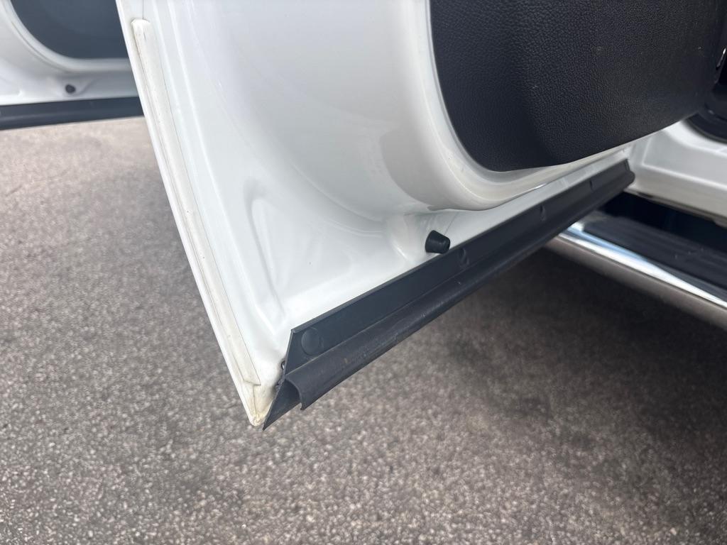 GMC Sierra 2500HD Denali Crew Cab 4WD 2014