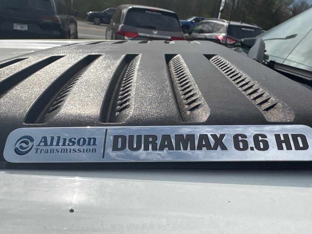 GMC Sierra 2500HD Denali Crew Cab 4WD 2014